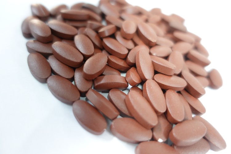 كشف النقاب عن الأسرار: ما هي حبوب القهوة المغلفة؟