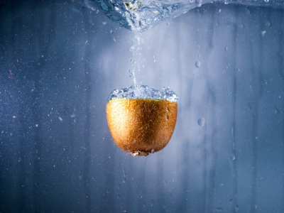 Pourquoi la MCC ne se dissout pas dans l'eau