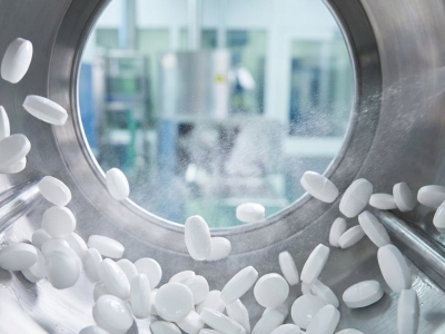 اجعل إطلاق الدواء من الأقراص قابلاً للتنبؤ به باستخدام طبقات أغشية الأقراص الدوائية