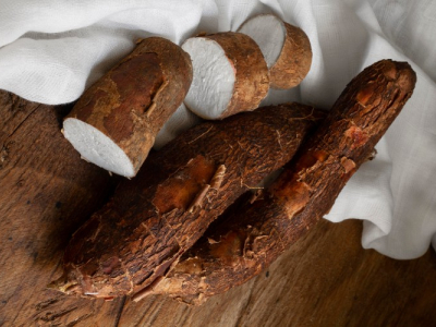 التابيوكا مالتوديكسترين العضوي هو نوع من الكربوهيدرات، يستخدم عادة كمضافات غذائية.