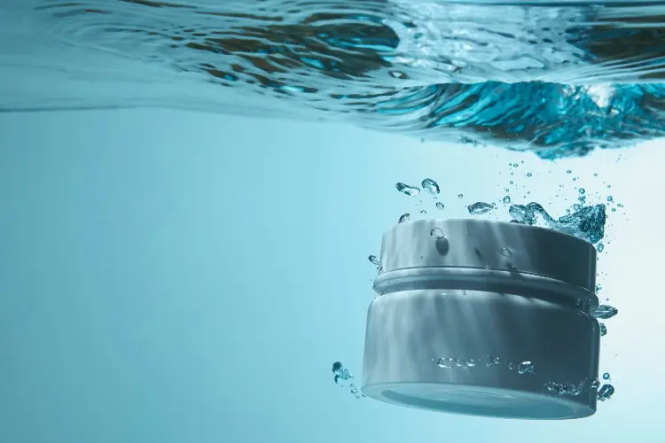 O estearato de magnésio é solúvel em água? O estearato de magnésio é solúvel em água?