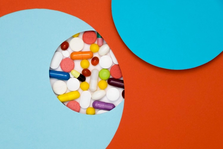 일부 정제는 왜 필름 코팅되어 있나요?