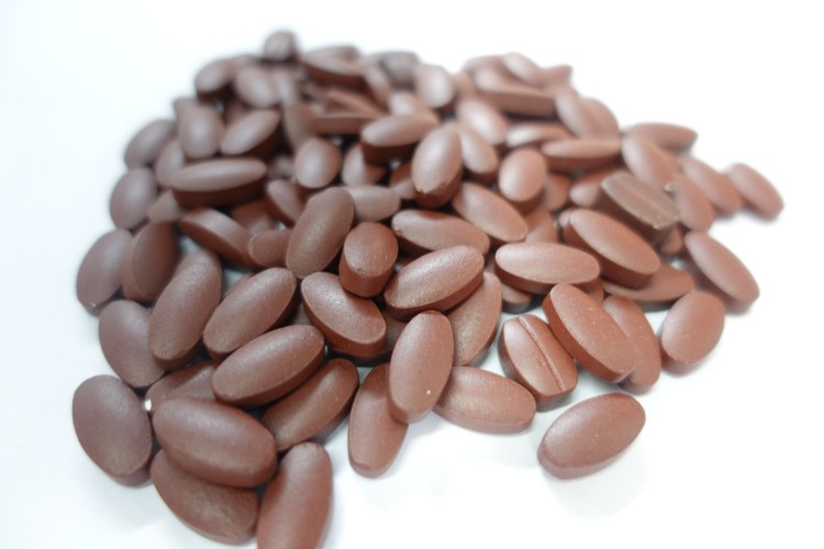 الفوائد الصحية والتغذوية: كيف تؤثر طلاء حبوب القهوة على التغذية